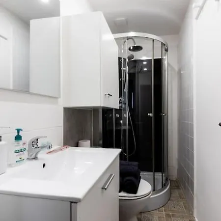 Le Bataillon - Confort Apartman *